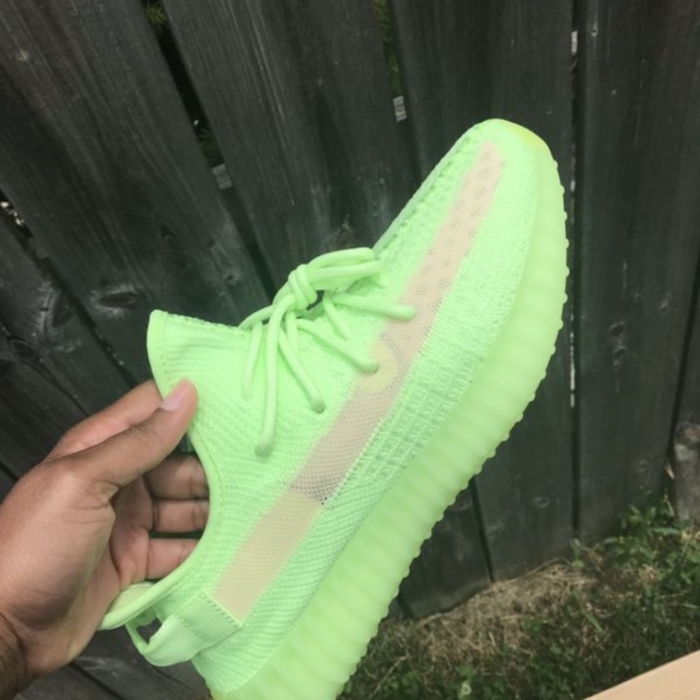 Yezzy - Picture 4 of 6